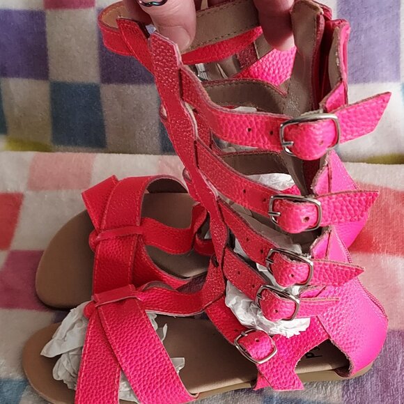 Girls pink Gladiators Size 6-7Y little piggies - Picture 1 of 6